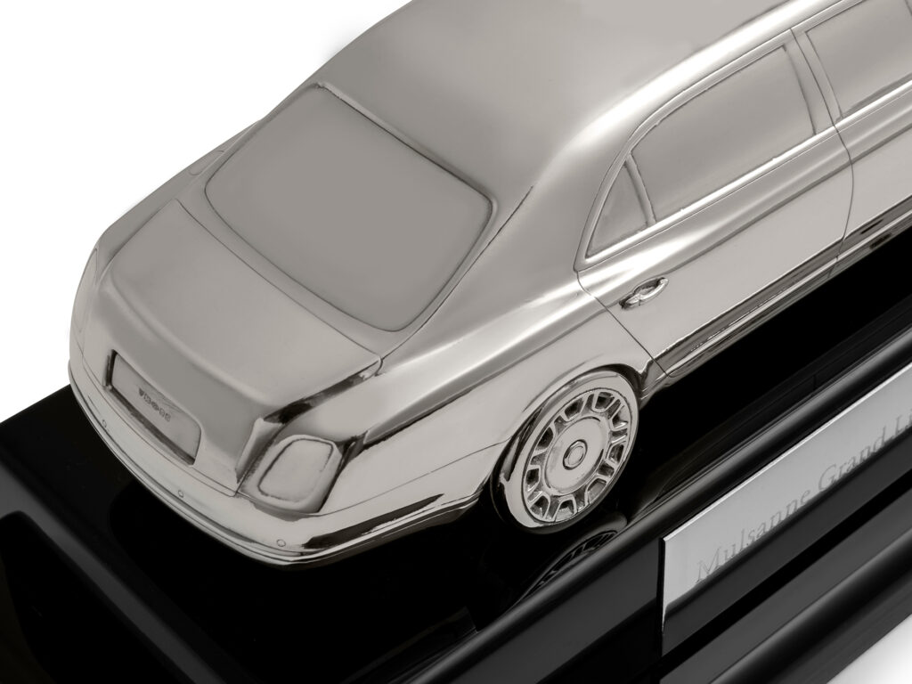 Bentley Mulsanne Limousine1:18 Scale